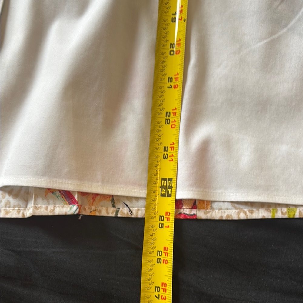 Chico’s Floral Pocket Women’s Shirt - White size 2 - Picture 8 of 8